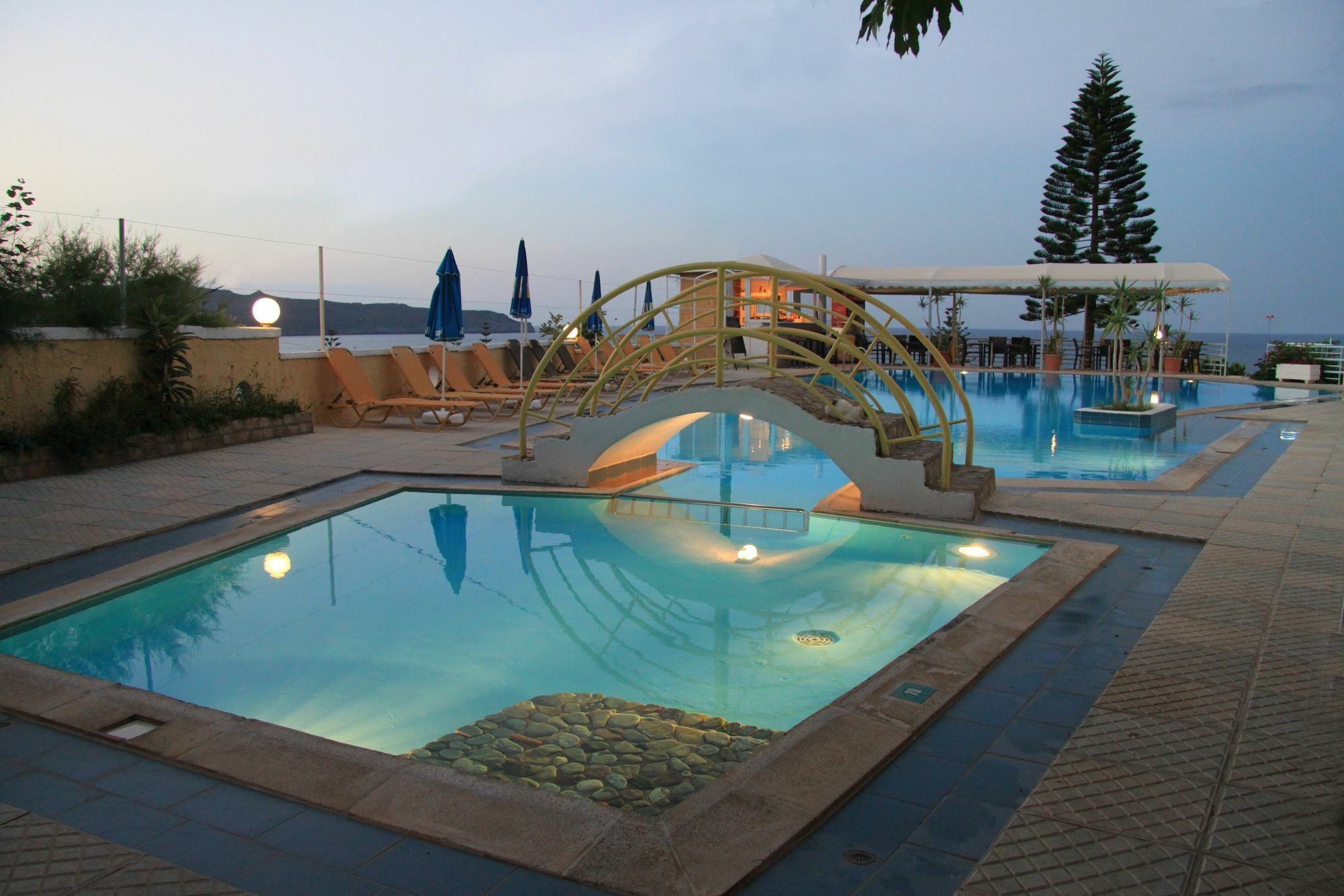 Hermes Sea View Сталос Экстерьер фото