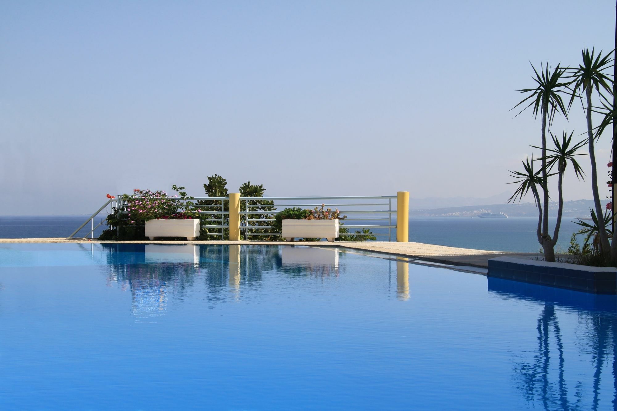 Hermes Sea View Сталос Экстерьер фото